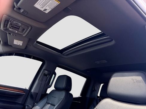 Used 2022 GMC Sierra 1500 Denali AWD/4WD image 23
