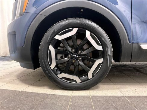 Used 2024 Kia Telluride S w/ S Sunroof Package image 7