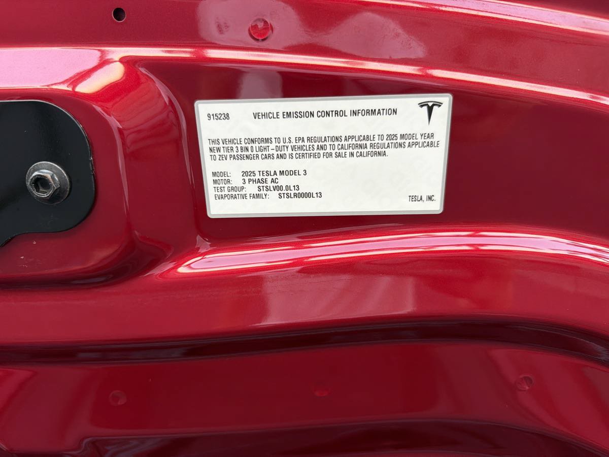 Used 2025 Tesla Model 3 Long Range RWD image 39