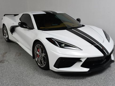 Used 2022 Chevrolet Corvette Stingray Premium Conv w/ Z51 Performance Package RWD image 24