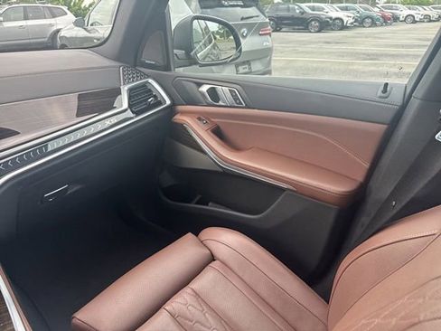 Certified 2024 BMW X5 xDrive50e w/ Premium Package AWD/4WD image 18