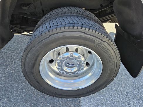 Used 2021 Ford F450 Platinum w/ FX4 Off-Road Package image 43