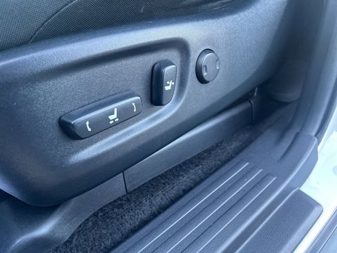 Used 2024 Toyota 4Runner SR5 image 10