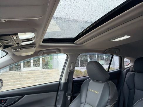 Used 2021 Subaru Crosstrek 2.5i Sport w/ Moonroof Package AWD/4WD image 13