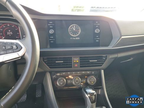 Used 2022 Volkswagen Jetta SEL image 27