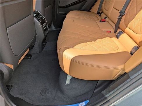 Used 2026 BMW X5 sDrive40i image 17