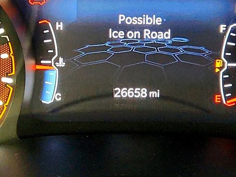 Used 2022 Jeep Compass Latitude image 14