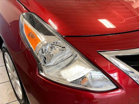 Used 2019 Nissan Versa S Plus FWD image 32