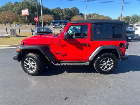 Used 2025 Jeep Wrangler Sport image 2