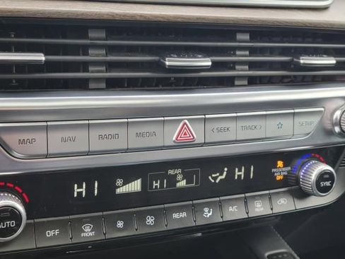 Used 2021 Kia Telluride SX w/ SX Prestige Package image 34