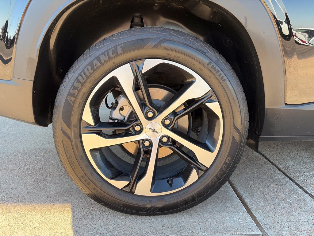 Used 2026 Chevrolet Trax RS w/ Driver Confidence Package FWD image 9
