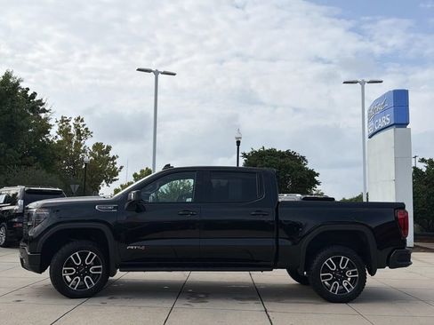 Used 2026 GMC Sierra 1500 AT4 w/ Technology Package AWD/4WD image 7