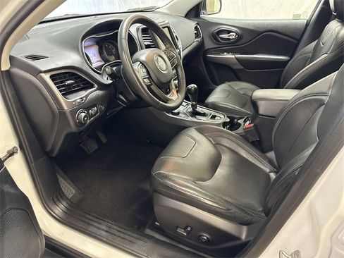 Used 2021 Jeep Cherokee Latitude Lux w/ Sun & Sound Group image 12