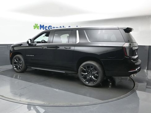 New 2026 Chevrolet Suburban Premier w/ Sun And Tow Package image 28
