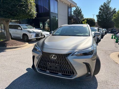 Used 2024 Lexus NX 350 AWD image 3