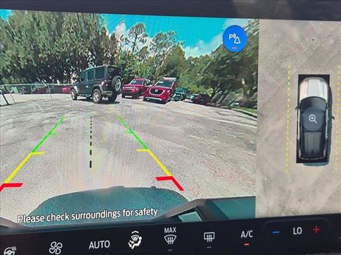 Used 2025 Ford Bronco Sport Outer Banks w/ Outer Banks Tech Package+ AWD/4WD image 15