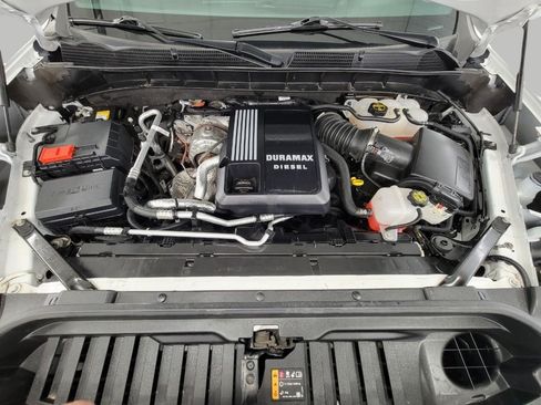 Certified 2024 GMC Sierra 1500 AT4 w/ AT4 Preferred Package AWD/4WD image 8