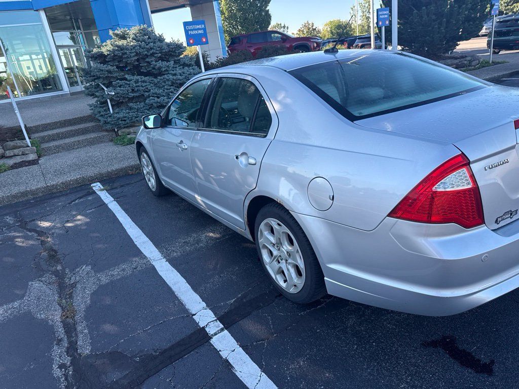 Used 2011 Ford Fusion SE FWD image 7
