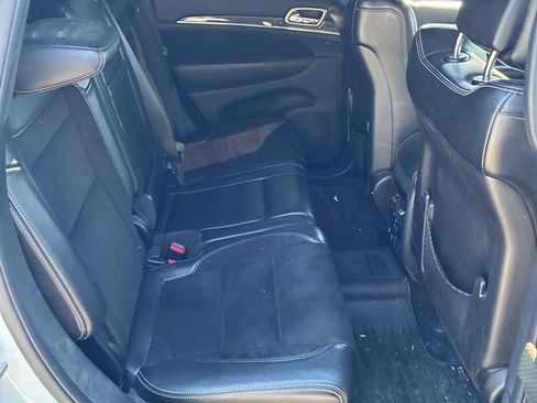 Used 2016 Jeep Grand Cherokee SRT w/ Trailer Tow Group IV AWD/4WD image 13