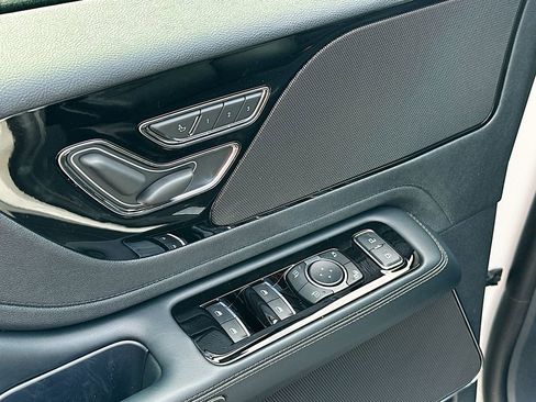 New 2026 Lincoln Aviator Premiere image 21