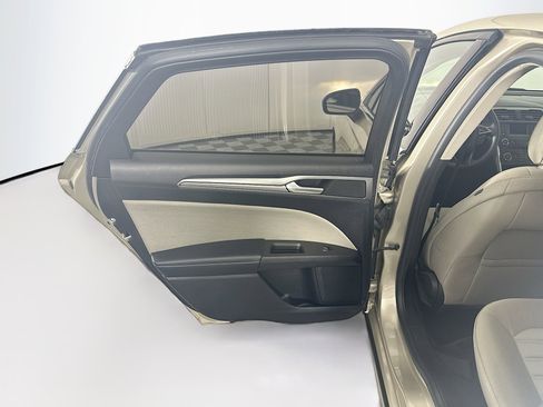 Used 2018 Ford Fusion S FWD image 24