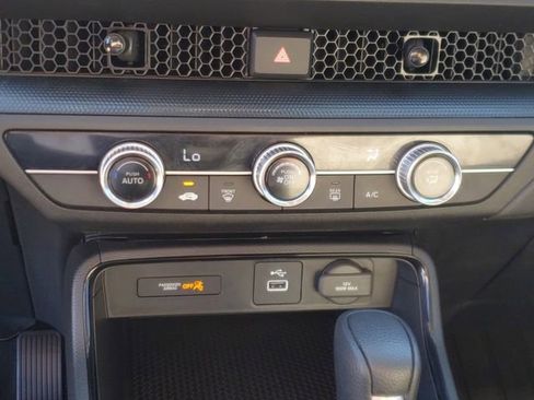 Used 2024 Honda CR-V LX image 23