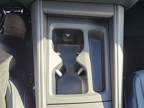 New 2026 Volkswagen Tiguan SE R-Line image 9