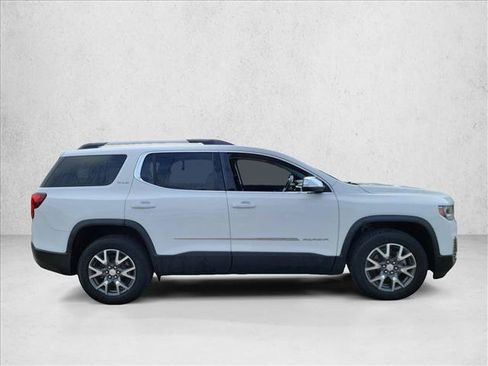 Used 2020 GMC Acadia SLE w/ Driver Convenience Package FWD image 4