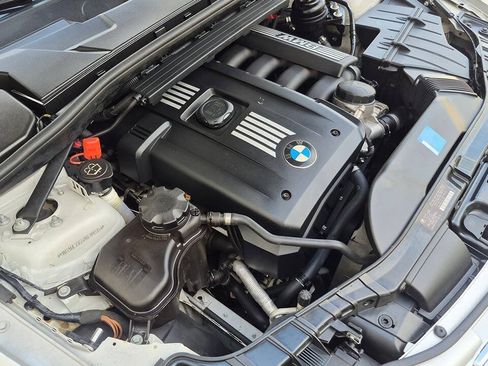 Used 2008 BMW 128i Convertible RWD image 41