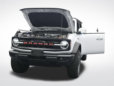 Certified 2024 Ford Bronco Outer Banks w/ Sasquatch Package AWD/4WD image 43