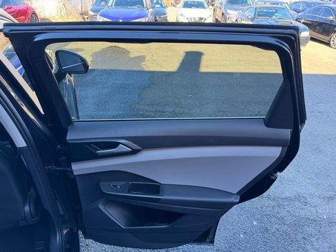 Used 2022 Volkswagen Taos SEL image 14