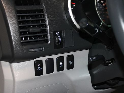 Used 2008 Toyota 4Runner Sport RWD image 19