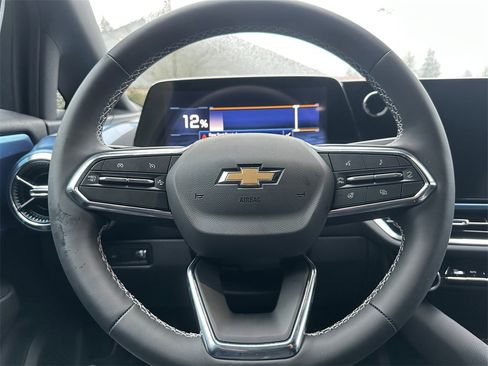 New 2026 Chevrolet Equinox EV LT image 23