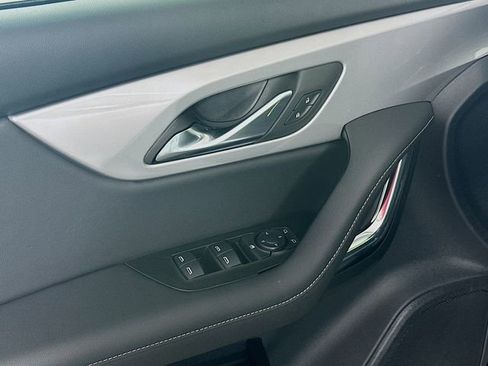 New 2025 Chevrolet Blazer LT w/ Midnight/Sport Edition image 17