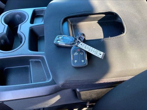 Used 2019 Chevrolet Silverado 1500 LT w/ All-Star Edition image 14