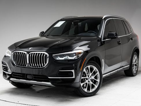 Used 2022 BMW X5 xDrive40i AWD/4WD image 1
