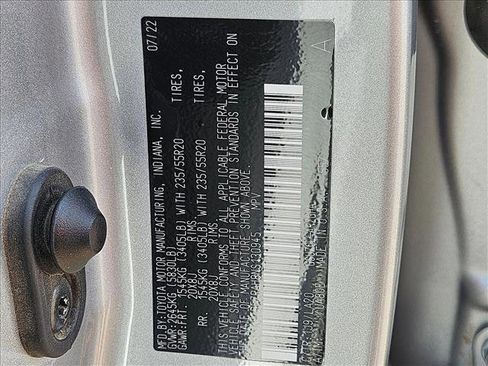 Used 2022 Toyota Highlander Platinum image 18