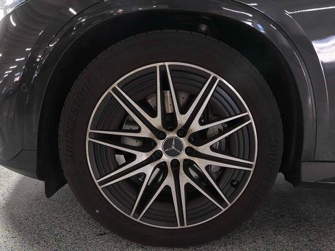 Used 2024 Mercedes-Benz GLC 43 AMG 4MATIC image 5