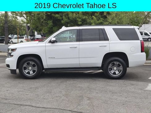 Used 2019 Chevrolet Tahoe LS RWD image 2