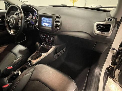 Used 2019 Jeep Compass Latitude w/ Safety & Security Group image 26