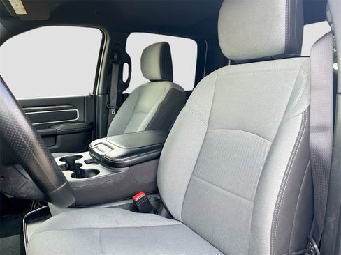 Used 2024 RAM 3500 Big Horn image 19