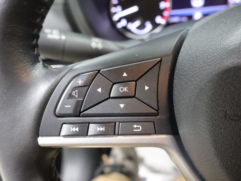 Used 2025 Nissan Sentra SV w/ All-Weather Package FWD image 32