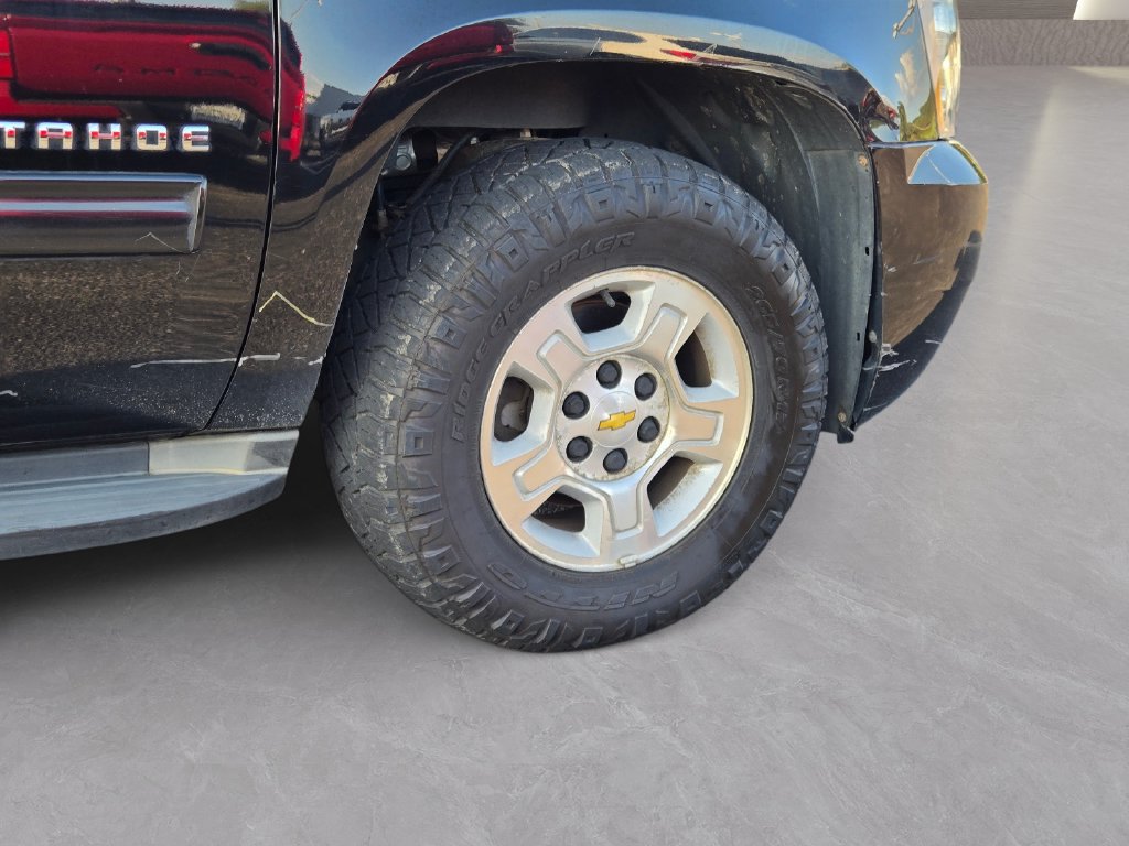 Used 2013 Chevrolet Tahoe LT w/ Luxury Package RWD image 5