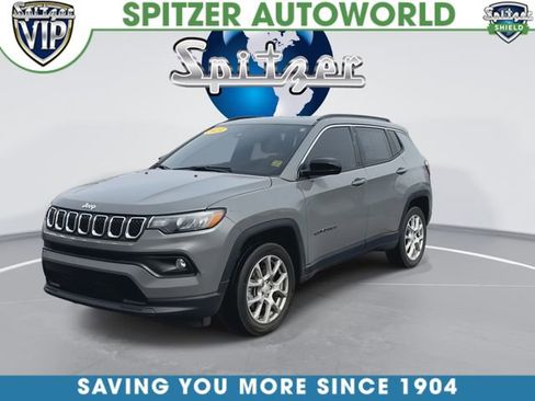 Used 2023 Jeep Compass Latitude w/ Sun and Sound Group image 4