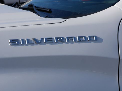 Used 2022 Chevrolet Silverado 1500 LT image 13