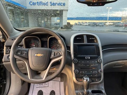 Used 2015 Chevrolet Malibu LT w/ Power Convenience Package image 18