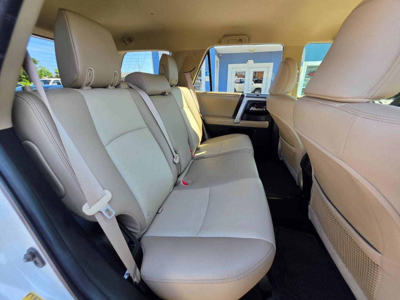 Used 2017 Toyota 4Runner SR5 Premium AWD/4WD image 28