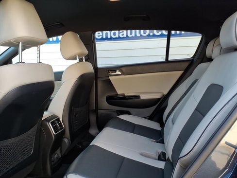 Used 2019 Kia Sportage EX w/ EX Sport Appearance Package image 12