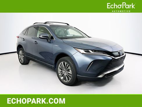 Used 2021 Toyota Venza XLE AWD/4WD image 1