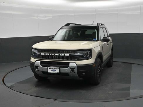 Used 2025 Ford Bronco Sport Badlands w/ Badlands Tech Package AWD/4WD image 5